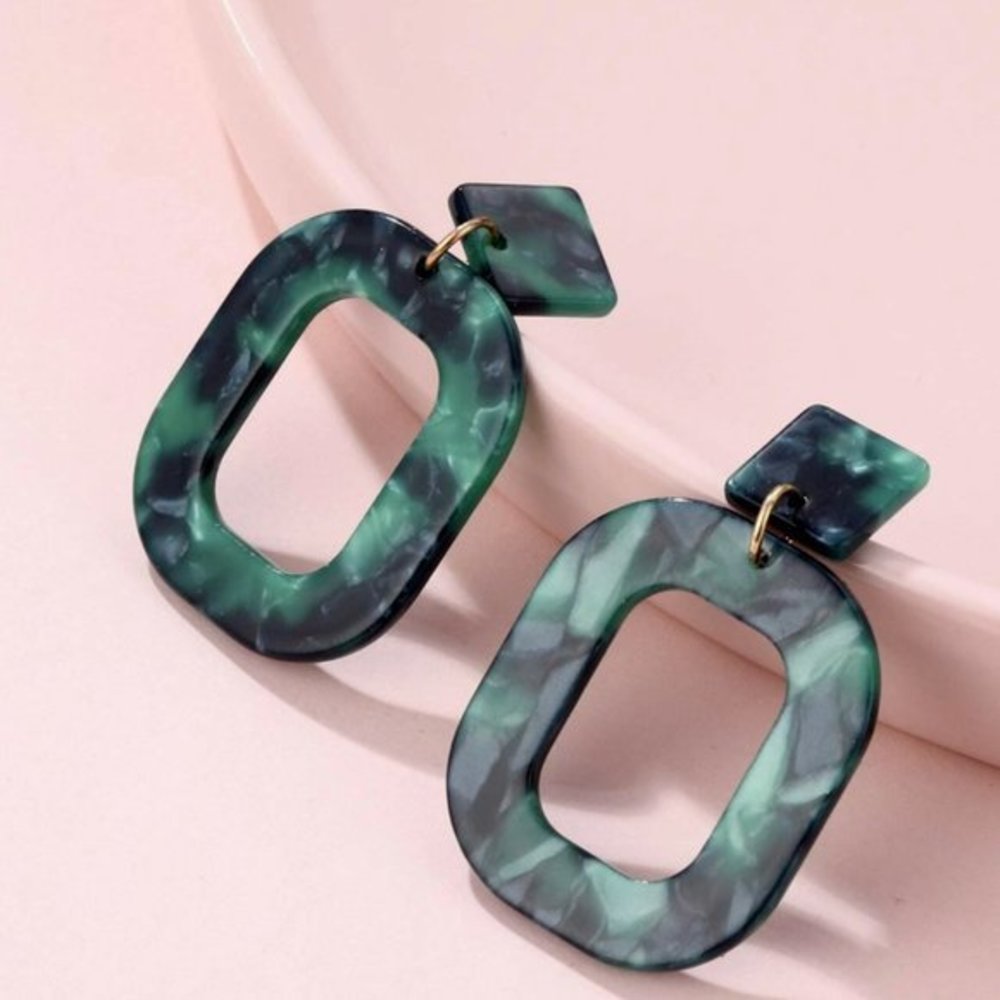 New Boutique Marbled Swirl Green Marble Resin Oval